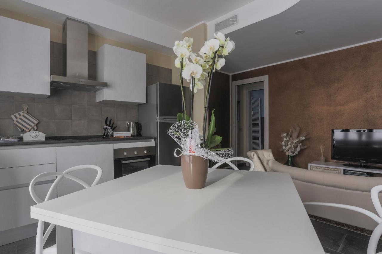 Elga'S Apartment - Your Charming Stay On Lake Orta Петенаско Екстериор снимка